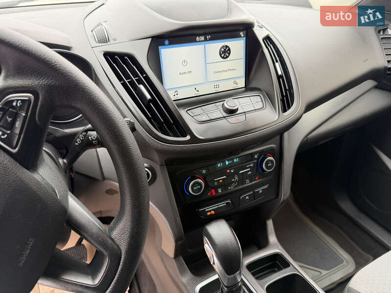 Внедорожник / Кроссовер Ford Escape 2019 в Дубно