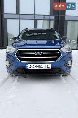 Внедорожник / Кроссовер Ford Escape 2018 в Львове