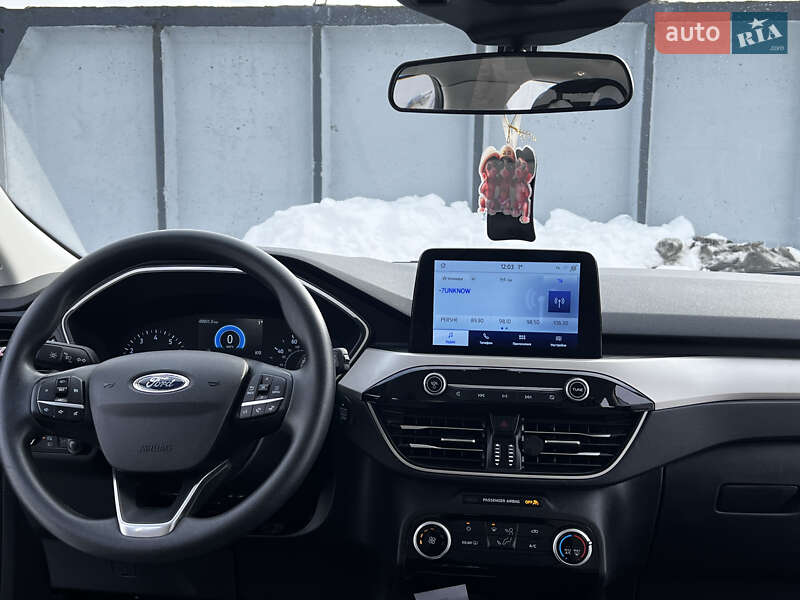 Позашляховик / Кросовер Ford Escape 2022 в Ужгороді