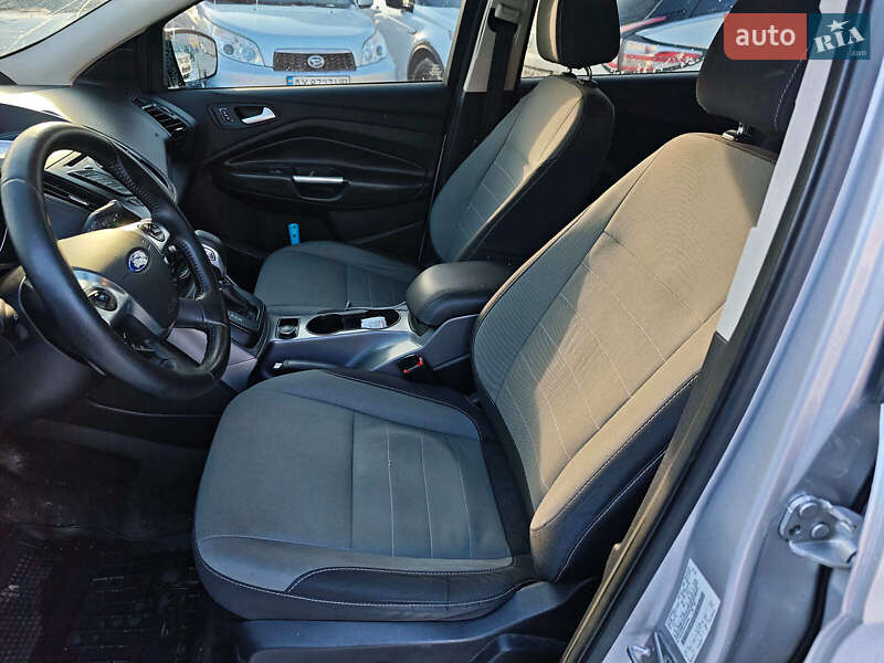 Внедорожник / Кроссовер Ford Escape 2015 в Харькове