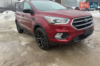 Внедорожник / Кроссовер Ford Escape 2018 в Львове