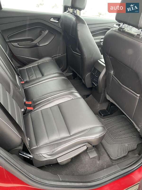 Позашляховик / Кросовер Ford Escape 2017 в Львові