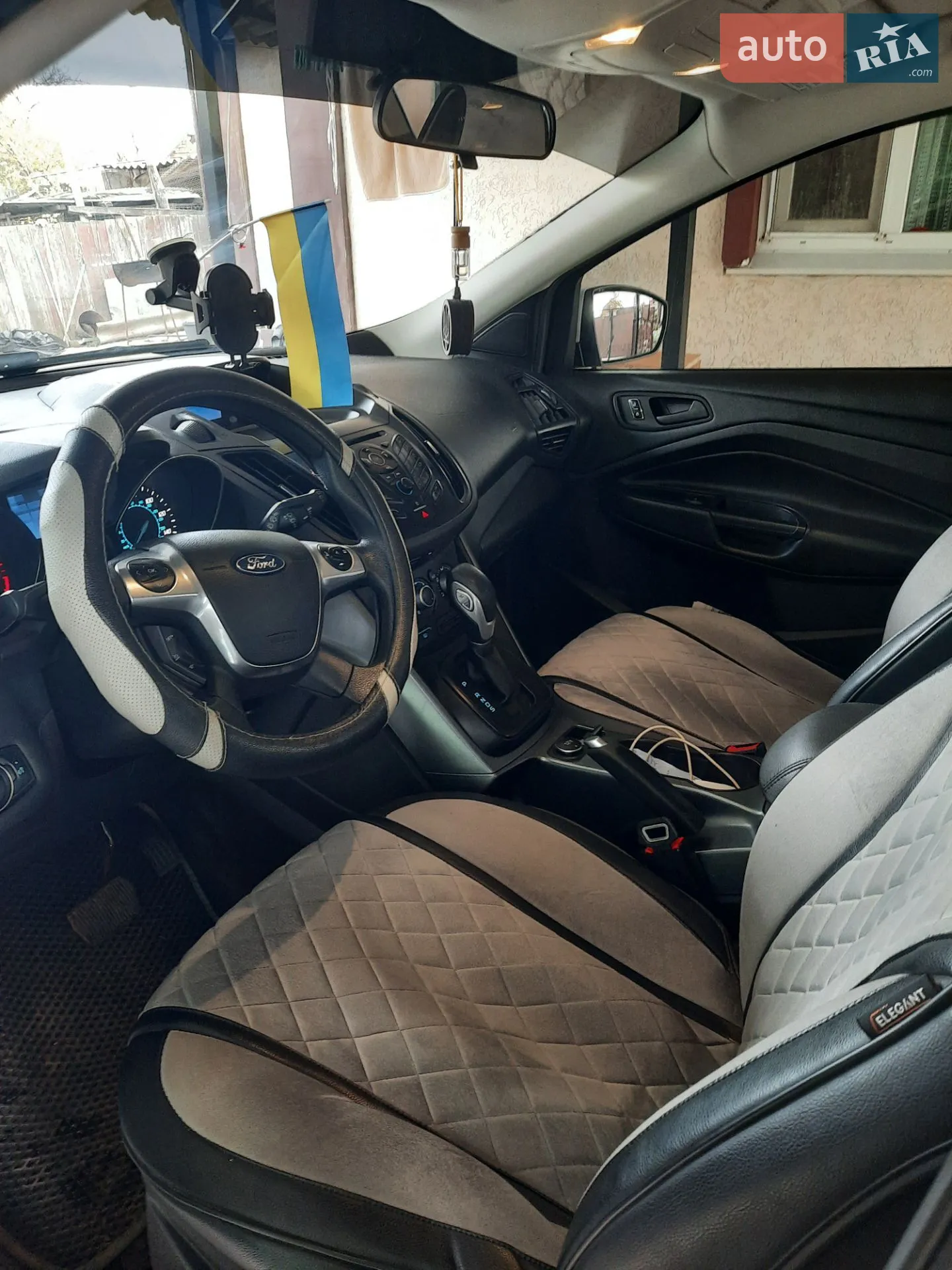 2015 Ford Escape - мініатюра 2
