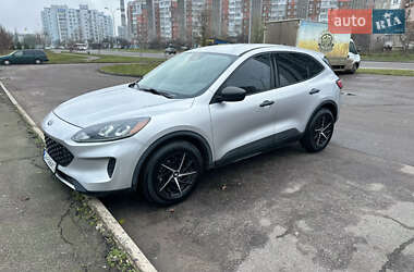 Внедорожник / Кроссовер Ford Escape 2020 в Черкассах