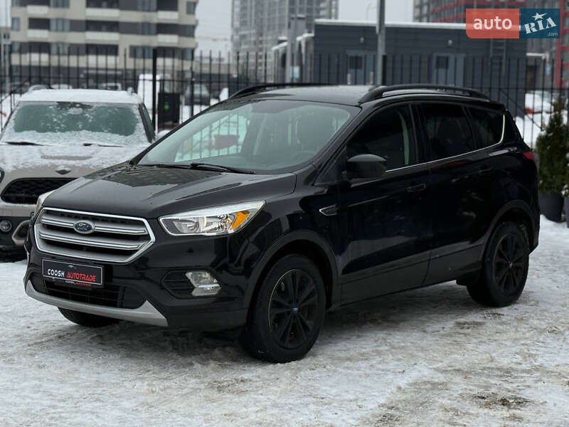 Позашляховик / Кросовер Ford Escape 2018 в Києві