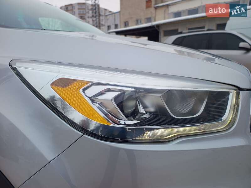 Позашляховик / Кросовер Ford Escape 2017 в Тернополі