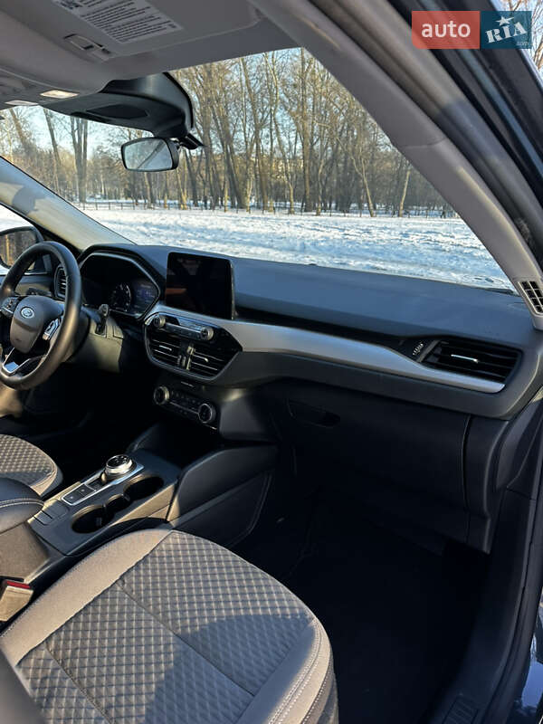 Внедорожник / Кроссовер Ford Escape 2022 в Сумах