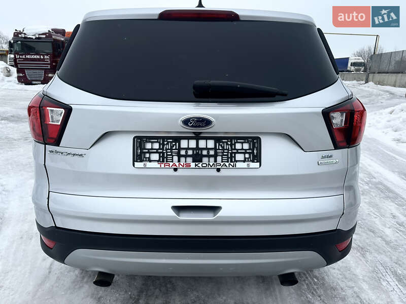 Позашляховик / Кросовер Ford Escape 2019 в Львові