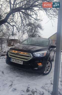 Внедорожник / Кроссовер Ford Escape 2018 в Черкассах