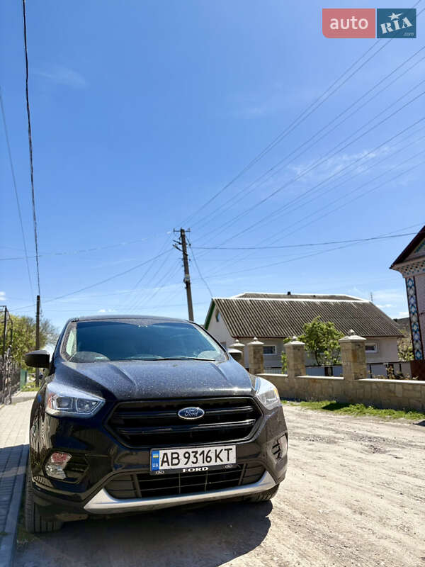 Позашляховик / Кросовер Ford Escape 2018 в Чемерівцях
