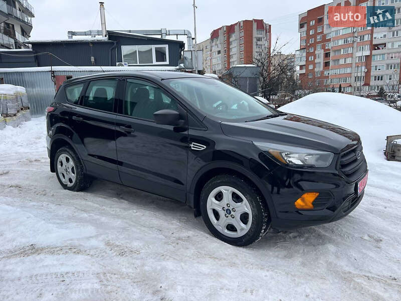Внедорожник / Кроссовер Ford Escape 2017 в Тернополе фото 2 Внедорожник / Кроссовер Ford Escape 2017 в Тернополе