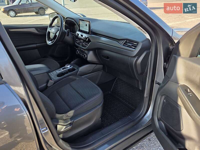 Внедорожник / Кроссовер Ford Escape 2023 в Днепре