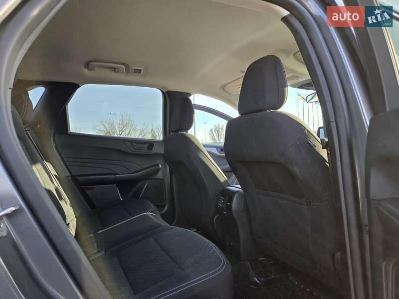 Внедорожник / Кроссовер Ford Escape 2023 в Днепре