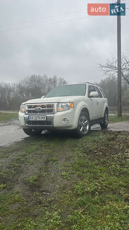 Внедорожник / Кроссовер Ford Escape 2010 в Киеве