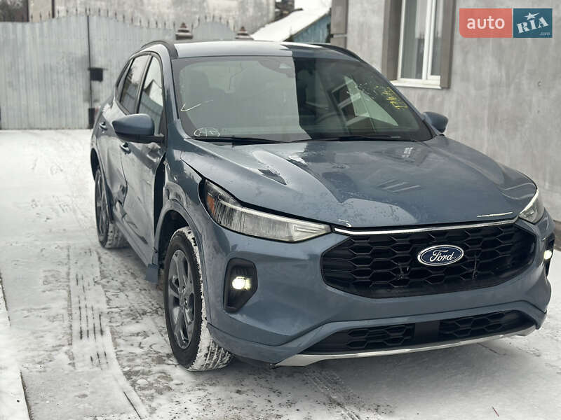 Позашляховик / Кросовер Ford Escape 2024 в Рівному