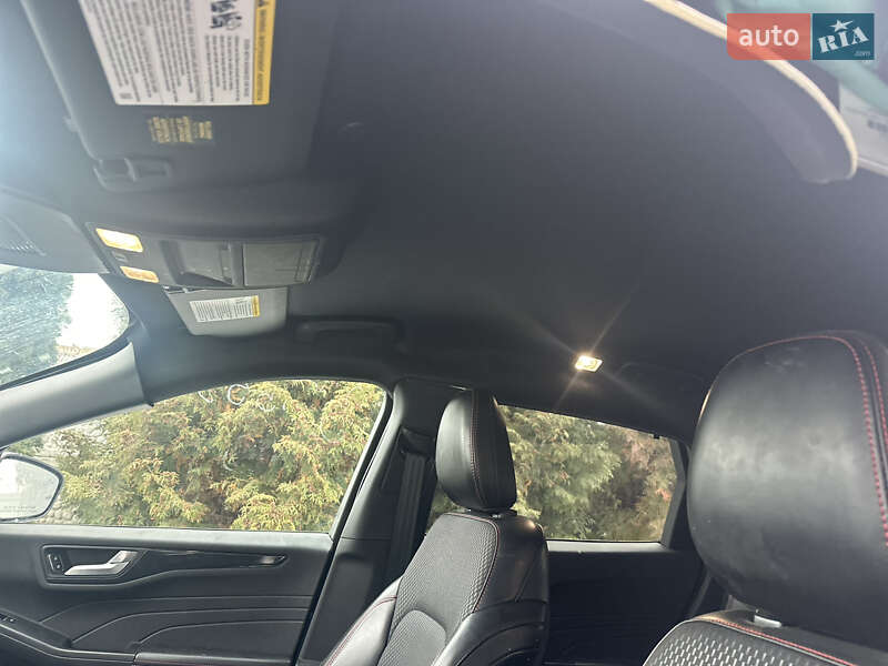 Позашляховик / Кросовер Ford Escape 2024 в Рівному