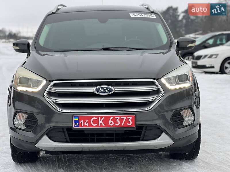 Внедорожник / Кроссовер Ford Escape 2017 в Стрые