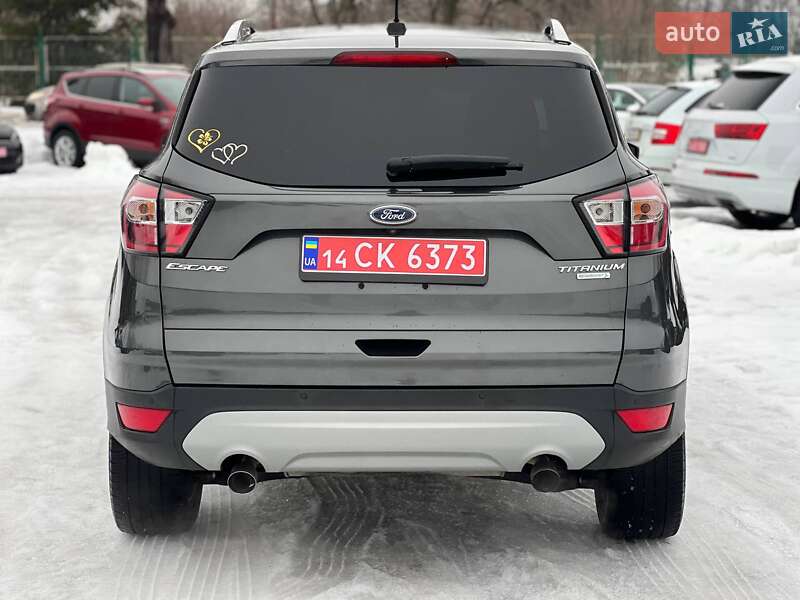 Внедорожник / Кроссовер Ford Escape 2017 в Стрые