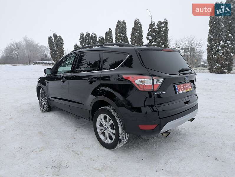 Позашляховик / Кросовер Ford Escape 2018 в Дубні