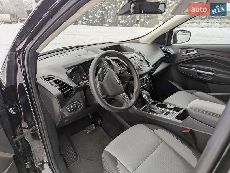 Позашляховик / Кросовер Ford Escape 2018 в Дубні