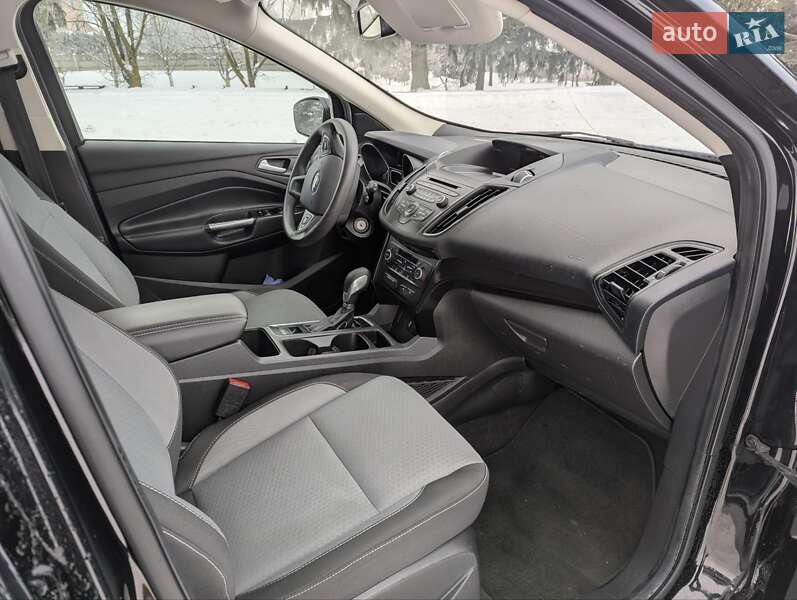 Позашляховик / Кросовер Ford Escape 2018 в Дубні