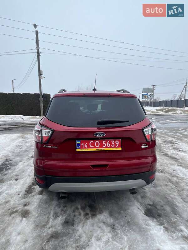 Позашляховик / Кросовер Ford Escape 2017 в Львові
