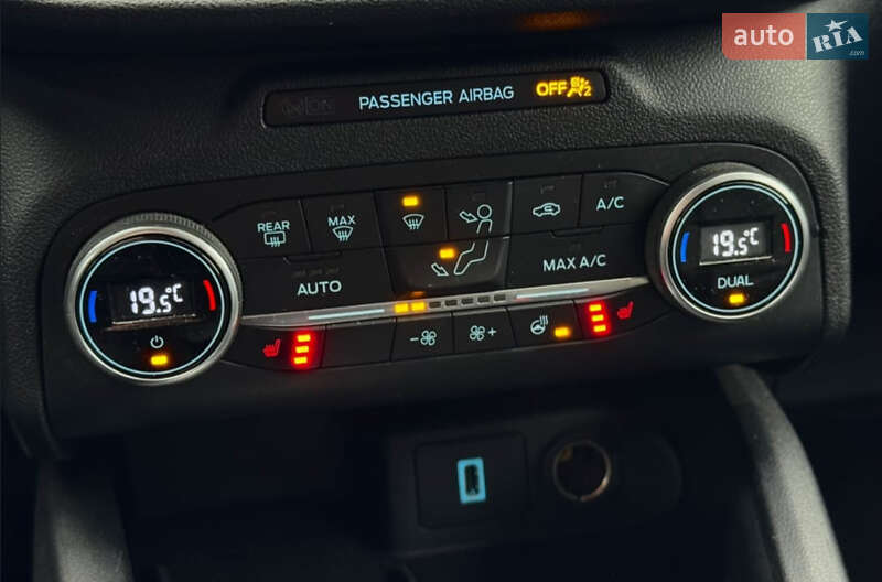 Внедорожник / Кроссовер Ford Escape 2020 в Киеве