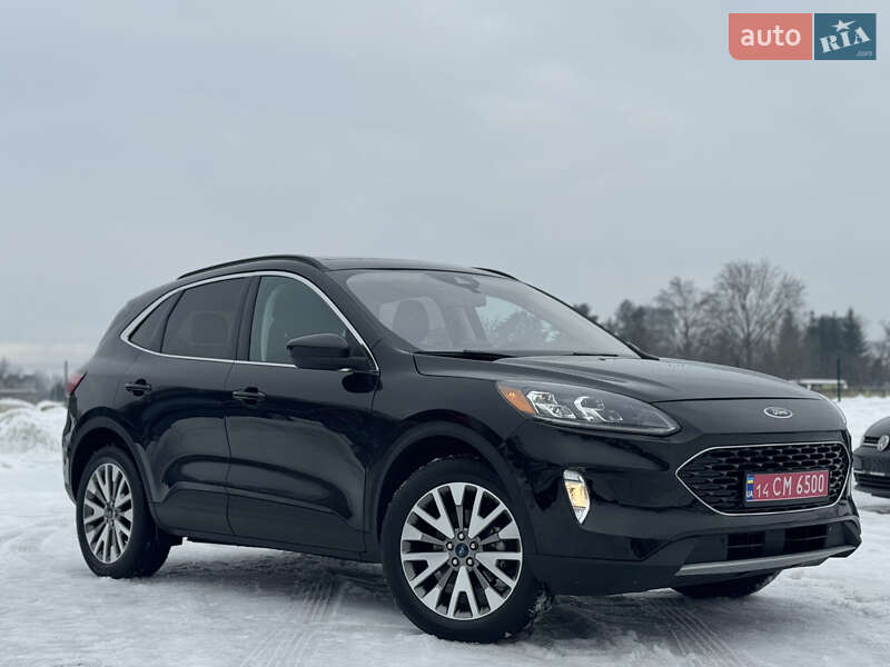 Позашляховик / Кросовер Ford Escape 2021 в Стрию