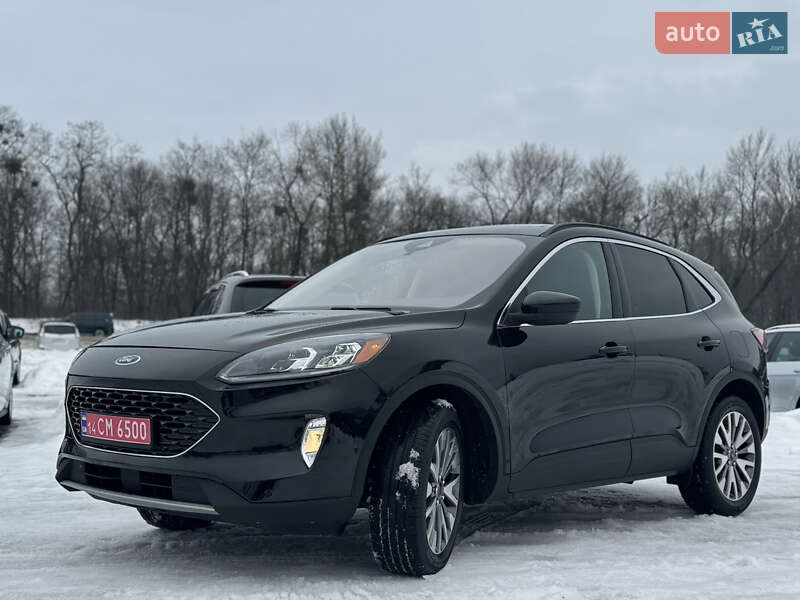 Позашляховик / Кросовер Ford Escape 2021 в Стрию