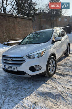 Позашляховик / Кросовер Ford Escape 2018 в Умані