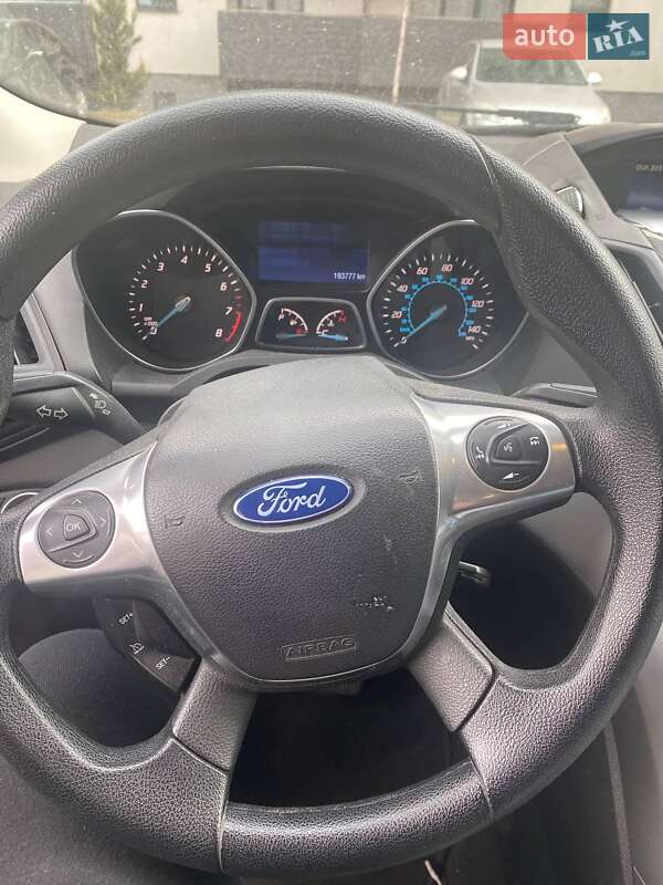 Внедорожник / Кроссовер Ford Escape 2015 в Одессе фото 4 Внедорожник / Кроссовер Ford Escape 2015 в Одессе