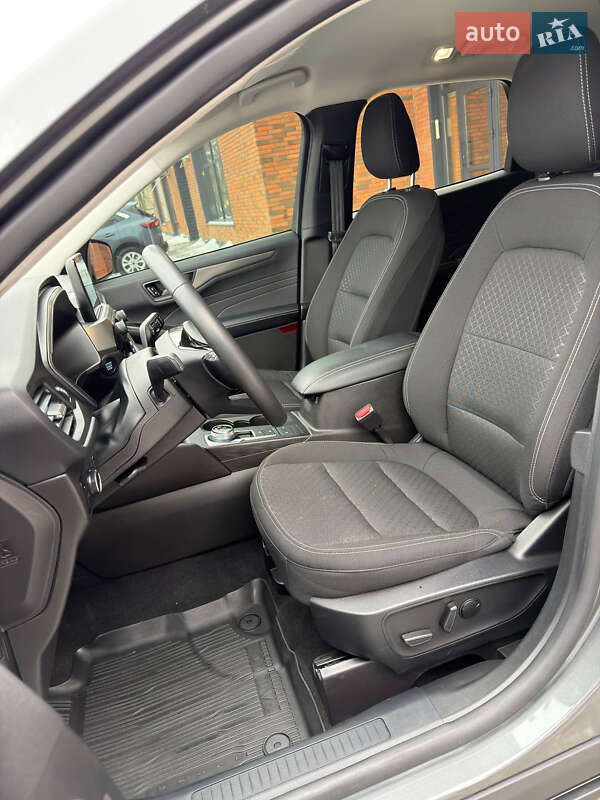 Позашляховик / Кросовер Ford Escape 2024 в Кременчуці