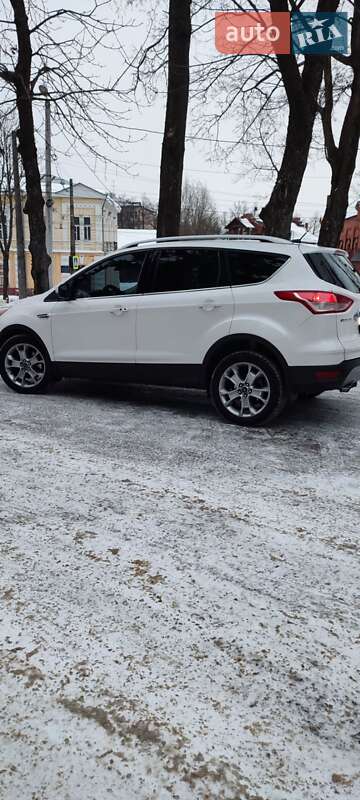 Внедорожник / Кроссовер Ford Escape 2014 в Сумах