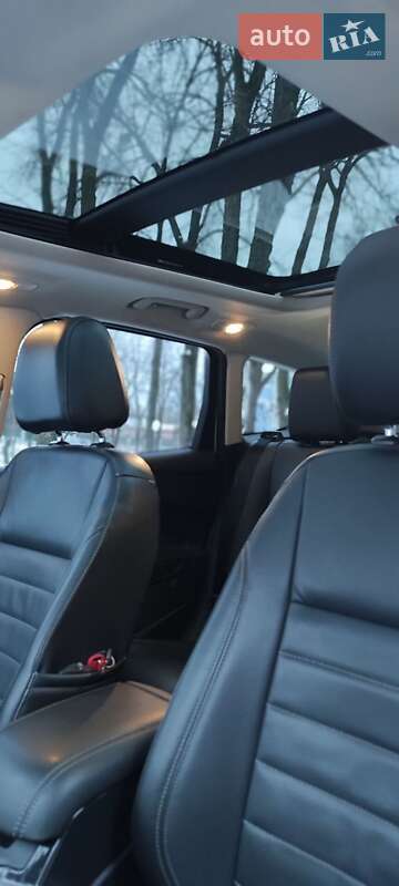 Внедорожник / Кроссовер Ford Escape 2014 в Сумах