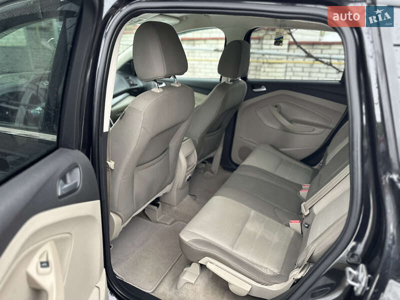 Позашляховик / Кросовер Ford Escape 2015 в Миколаєві