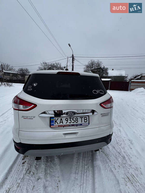 Позашляховик / Кросовер Ford Escape 2016 в Києві