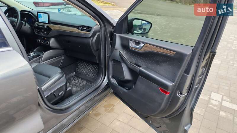 Позашляховик / Кросовер Ford Escape 2020 в Кривому Розі фото 15 Позашляховик / Кросовер Ford Escape 2020 в Кривому Розі
