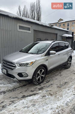 Внедорожник / Кроссовер Ford Escape 2016 в Киеве