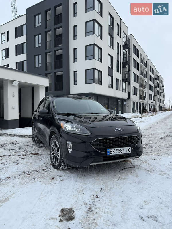 Позашляховик / Кросовер Ford Escape 2019 в Рівному