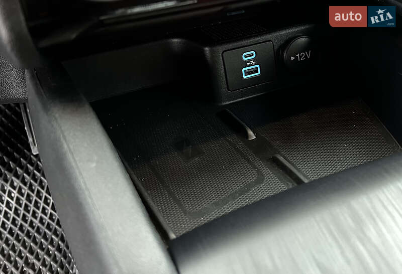 Позашляховик / Кросовер Ford Escape 2022 в Києві