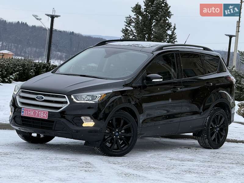 Позашляховик / Кросовер Ford Escape 2018 в Дрогобичі