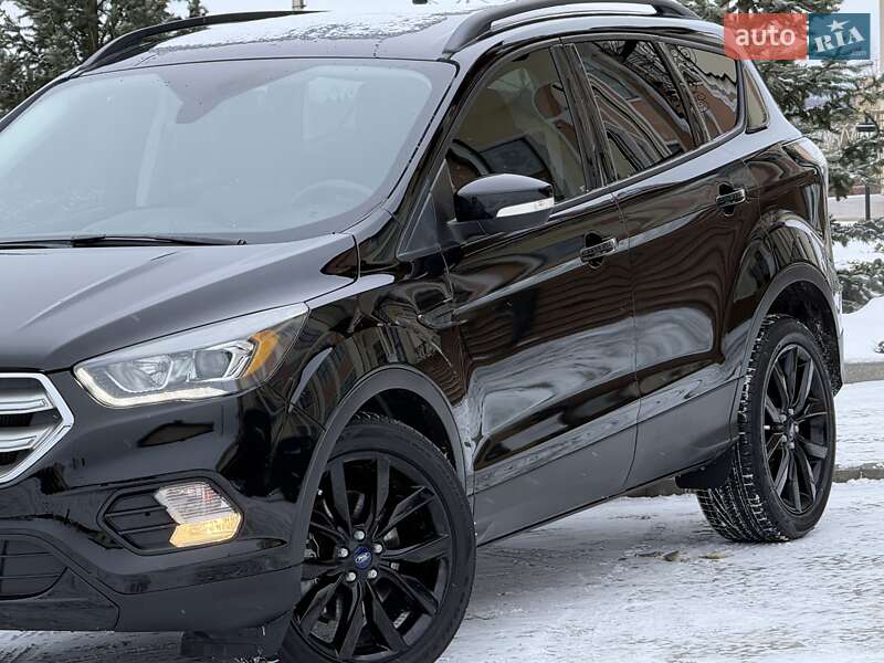 Позашляховик / Кросовер Ford Escape 2018 в Дрогобичі