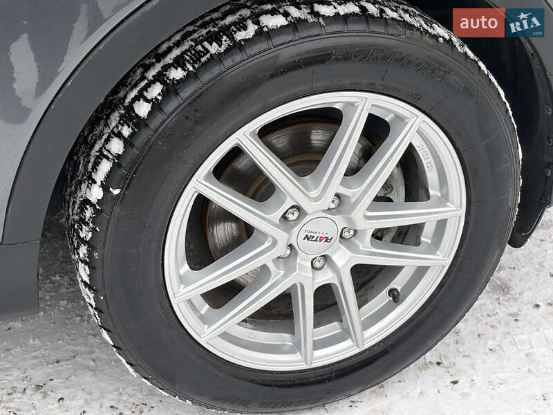 Позашляховик / Кросовер Ford Escape 2018 в Трускавці