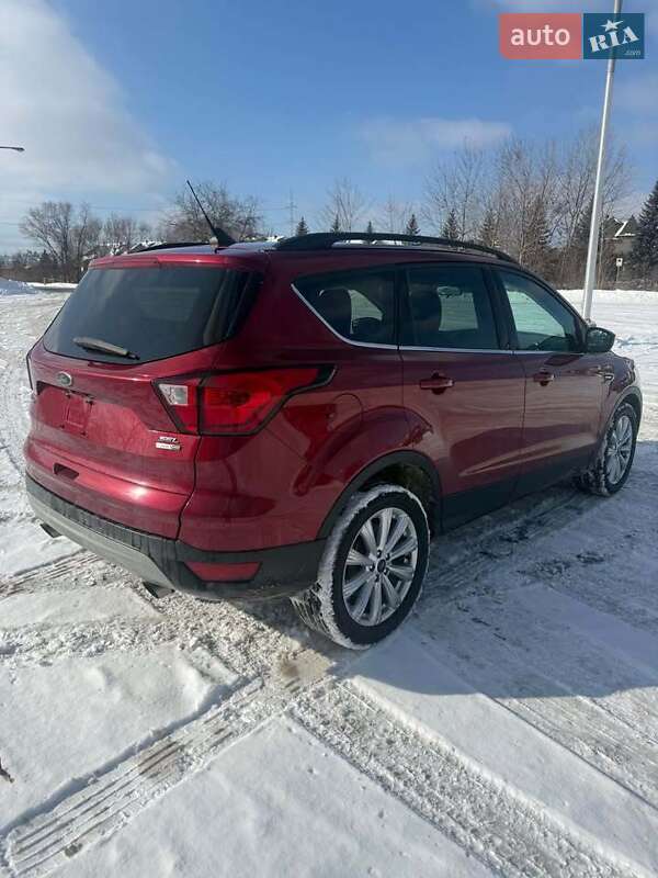 Внедорожник / Кроссовер Ford Escape 2019 в Львове