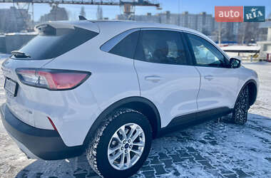 Внедорожник / Кроссовер Ford Escape 2020 в Ровно