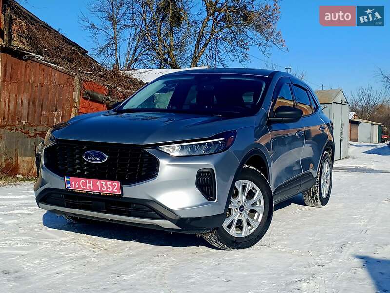 Внедорожник / Кроссовер Ford Escape 2023 в Полтаве