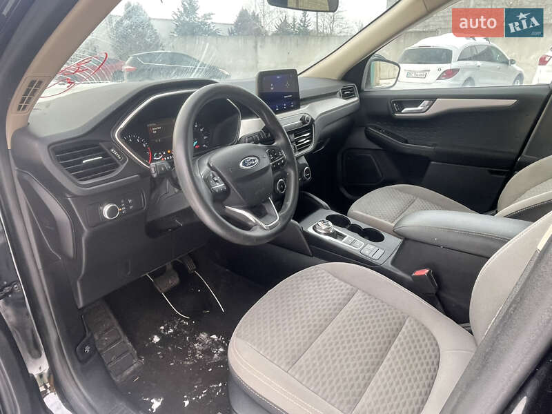 Позашляховик / Кросовер Ford Escape 2020 в Львові
