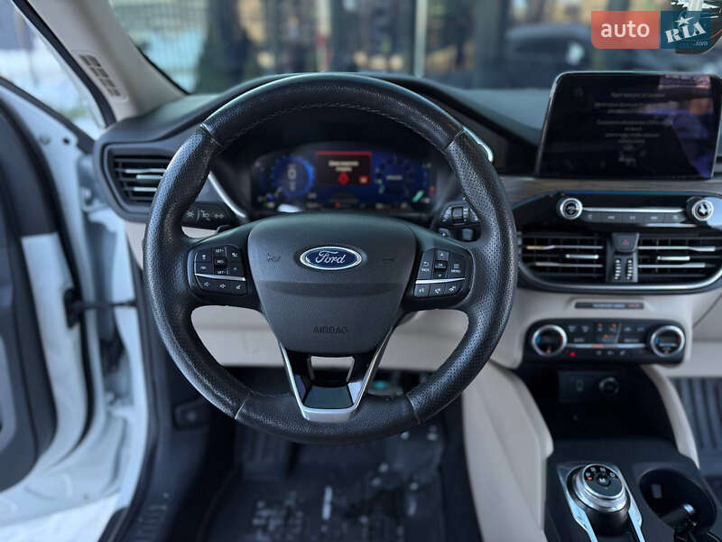 Позашляховик / Кросовер Ford Escape 2020 в Києві