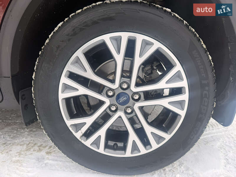 Внедорожник / Кроссовер Ford Escape 2021 в Львове
