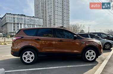 Позашляховик / Кросовер Ford Escape 2016 в Києві